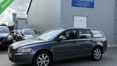 Grijs Gebruikt 2011 Volvo V50 Stationwagen | € 3.250 (Eerlijke prijs)