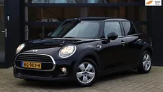 Zwart Gebruikt 2015 Mini Cooper Business Hatchback | € 8.745 (Super prijs)