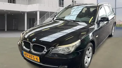 Zwart Gebruikt 2008 BMW 520 Executive Stationwagen | € 4.350 (Eerlijke prijs)