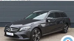 Grijs Gebruikt 2020 Mercedes C300 Business Stationwagen | € 30.945 (Eerlijke prijs)