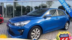 (spb) sporty blue m Gebruikt 2022 Kia Rio Hatchback | € 18.400 (Eerlijke prijs)