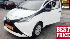 Wit Gebruikt 2014 Toyota Aygo Hatchback | € 5.999 (Goede deal)