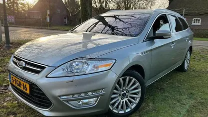 Grijs (metallic) Occasion 2014 Ford Mondeo Platinum Stationwagen | € 6.450 (Goede deal)