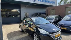 Zwart Gebruikt 2012 Peugeot 208 Hatchback | € 5.650 (Eerlijke prijs)