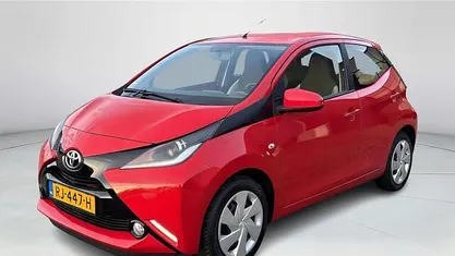 Occasion Toyota Aygo X-play 69 PK (50 kW) 2017 Hatchback