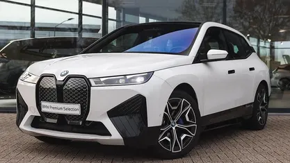 Wit Gebruikt 2023 BMW iX Comfort Edition SUV | € 61.950 (Eerlijke prijs)