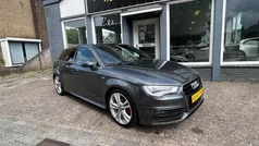 Grijs, metallic lak Gebruikt 2014 Audi A3 Sportback S-Line Hatchback | € 13.899 (Eerlijke prijs)