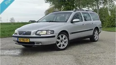 Grijs, metallic lak Gebruikt 2004 Volvo V70 Stationwagen | € 3.250 (Eerlijke prijs)