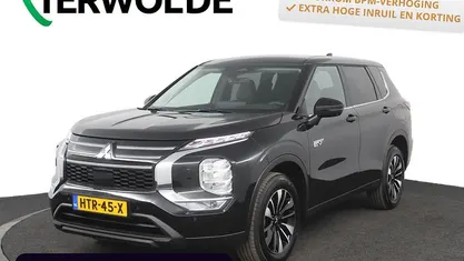 Zwart Nieuw 2025 Mitsubishi Outlander P-HEV Intense SUV | € 49.900 (Eerlijke prijs)