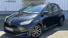 Zwart Gebruikt 2020 Toyota Yaris Hatchback | € 19.495 (Eerlijke prijs)