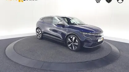 Blauw Gebruikt 2023 Renault Megane E-Tech Techno Hatchback | € 26.900 (Goede deal)