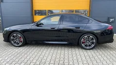 Gebruikt 2024 BMW 520 Executive Sedan | € 76.888