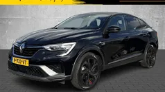 Ivoorzwart gxa Gebruikt 2022 Renault Arkana R.S. SUV | € 24.950 (Eerlijke prijs)
