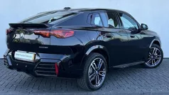 Zwart Gebruikt 2024 BMW iX2 M Sport SUV | € 52.900 (Super prijs)