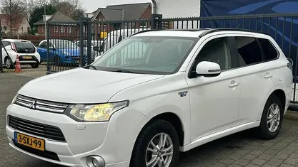 Gebruikt 2013 Mitsubishi Outlander Instyle SUV | € 6.488 (Goede deal)