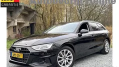 Zwart (metallic) Gebruikt 2022 Audi A4 Proline Stationwagen | € 27.945 (Super prijs)