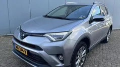 Gebruikt 2017 Toyota RAV4 Executive SUV | € 23.400 (Eerlijke prijs)