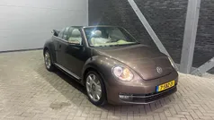 Bruin Gebruikt 2013 VW Beetle Design Cabriolet | € 14.800 (Eerlijke prijs)