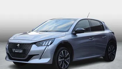 Grijs Occasion 2022 Peugeot e-208 GT Hatchback | € 18.789 (Eerlijke prijs)