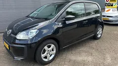 Zwart Gebruikt 2018 VW up! move up! Hatchback | € 8.750 (Eerlijke prijs)