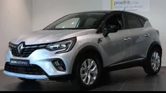 Twotone gris highland / noir Gebruikt 2022 Renault Captur Intens SUV | € 22.245 (Eerlijke prijs)