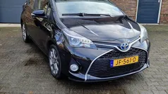 Zwart Gebruikt 2016 Toyota Yaris Hatchback | € 8.000 (Goede deal)