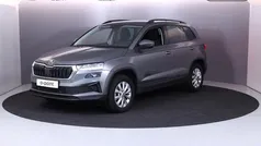 Grijs Gebruikt 2023 Skoda Karoq Business Line SUV | € 27.849 (Eerlijke prijs)