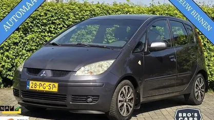 Occasion Mitsubishi Colt Inform 95 PK (69 kW) 2004 Rood Hatchback