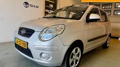 Grijs, metallic lak Gebruikt 2008 Kia Picanto 3 Hatchback | € 1.695 (Eerlijke prijs)