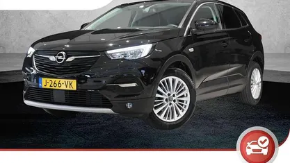 Zwart Gebruikt 2020 Opel Grandland X Innovation SUV | € 18.925 (Eerlijke prijs)