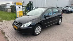 Hatchback Gebruikt 2003 Peugeot 307 Hatchback | € 1.250 (Eerlijke prijs)