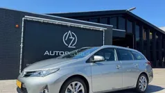 Zilver Gebruikt 2014 Toyota Auris Touring Sports Stationwagen | € 12.950 (Goede deal)
