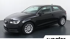 Zwart Gebruikt 2015 Audi A3 Sportback Attraction Hatchback | € 13.940 (Goede deal)