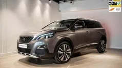 Grijs, metallic lak Gebruikt 2020 Peugeot 5008 Premium MPV | € 23.795 (Eerlijke prijs)