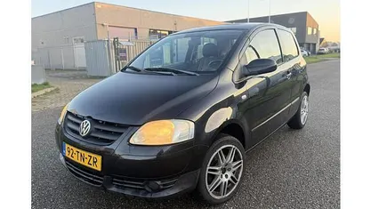 Zwart Gebruikt 2007 VW Fox Hatchback | € 1.599 (Eerlijke prijs)