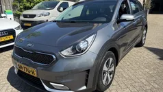 Grijs Gebruikt 2018 Kia e-Niro SUV | € 18.450 (Eerlijke prijs)