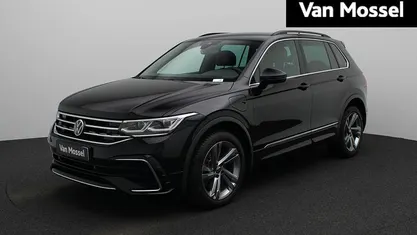 Zwart Gebruikt 2022 VW Tiguan Business+ SUV | € 30.900 (Eerlijke prijs)