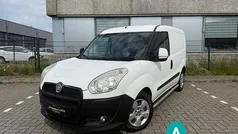 Wit Gebruikt 2010 Fiat Doblò MPV | € 3.000 (Eerlijke prijs)