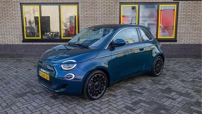 Groen Gebruikt 2020 Fiat 500e La Prima Hatchback | € 17.900 (Goede deal)
