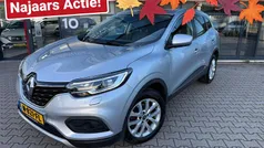 Grijs Gebruikt 2020 Renault Kadjar Zen SUV | € 17.950 (Eerlijke prijs)