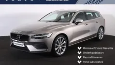 Grijs Gebruikt 2020 Volvo V60 Momentum Stationwagen | € 26.900 (Eerlijke prijs)