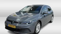 Grijs Gebruikt 2023 VW Golf VIII Business Hatchback | € 24.950 (Eerlijke prijs)