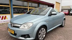 Blauw Gebruikt 2009 Opel Tigra Cabriolet | € 3.750 (Eerlijke prijs)