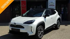 Zwart Gebruikt 2022 Toyota Yaris Cross Executive SUV | € 26.499 (Goede deal)