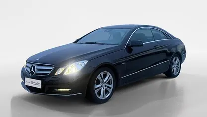 Zwart Occasion 2011 Mercedes E250 Avantgarde Coupé | € 9.840 (Eerlijke prijs)