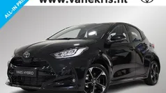 Zwart Nieuw 2025 Toyota Yaris Hybrid Executive Hatchback | € 34.735 (Eerlijke prijs)