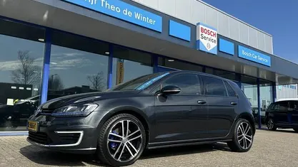 Occasion 2016 VW Golf VII GTE Hatchback | € 13.450 (Eerlijke prijs)