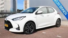 Wit Gebruikt 2020 Toyota Yaris Hybrid Comfort Hatchback | € 15.900 (Goede deal)