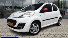 Wit Gebruikt 2013 Peugeot 107 Sportium Hatchback | € 4.450 (Eerlijke prijs)