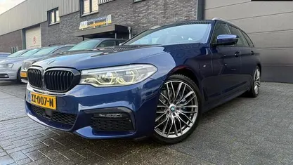 Blauw Gebruikt 2019 BMW 530 Executive Stationwagen | € 29.950 (Eerlijke prijs)